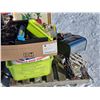 Image 3 : Pallet of misc items