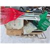 Image 2 : Pallet of misc items