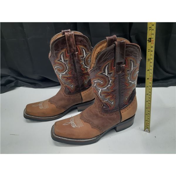 Cow Boots - (Size 8.5 U.S.A.) (New)