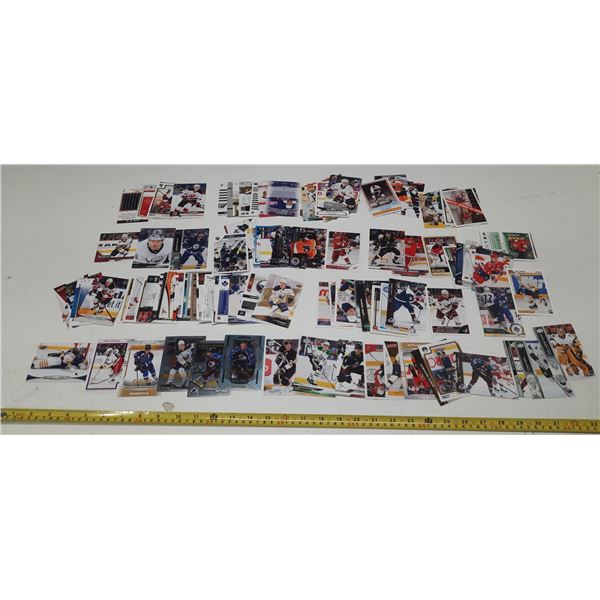 Lot of Assorted Hockey Cards.