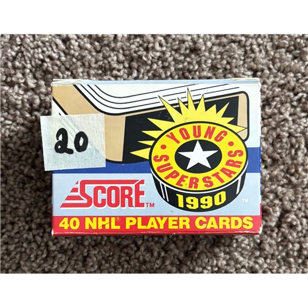 1990 pack of Score Young Superstar Hockey Cards (complete set)