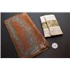 Image 1 : Antique Wallet & Keychain