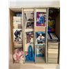 Image 1 : Large Box of Assorted Hockey Cards