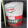 Image 6 : 25lb grease Pail and 1 gal. Oil Tin