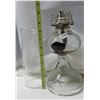 Image 2 : #2 Glass Coal Oil Lamp With Chimney