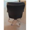 Image 2 : Leather rolling chair with adjustable height - 40"H