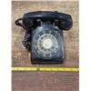 Image 1 : Black rotary telephone