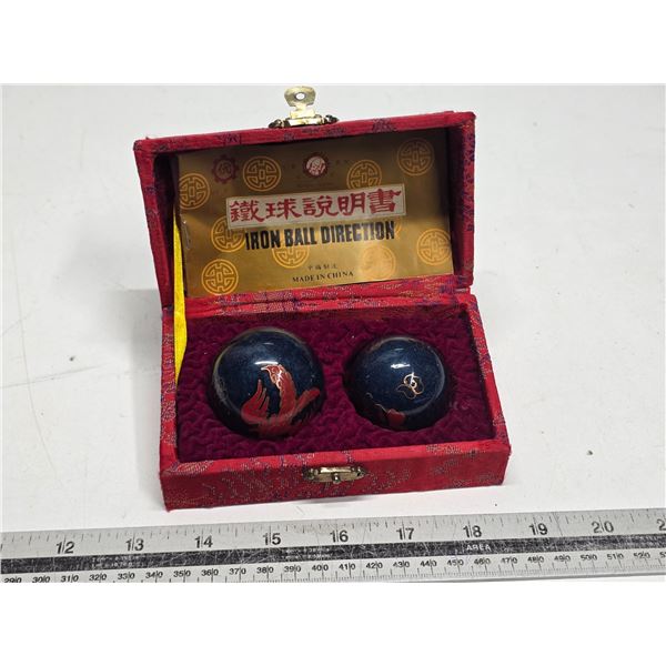 2 boading iron hollow balls