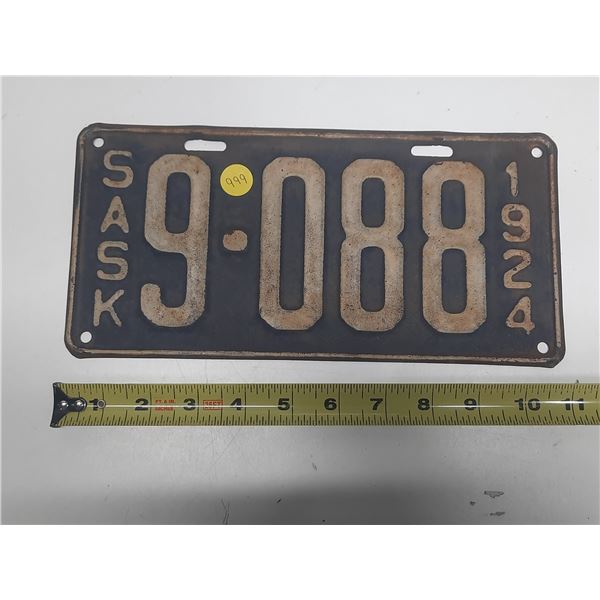 1924 Saskatchewan License Plate.