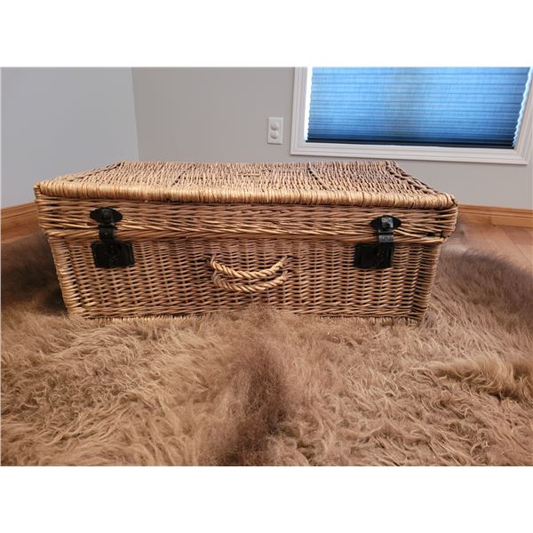 Woven wicker trunk with lid- 15" by 28" by 11"H