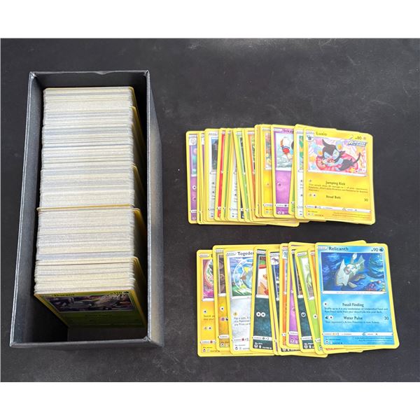 Large Lot of 500+ Pokemon Cards
