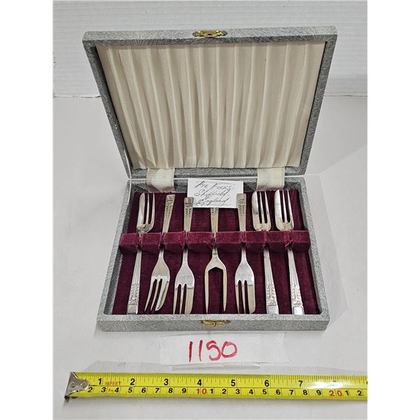 Sheffield England Set of Pie Forks in Display Box