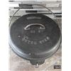 Image 1 : Vintage findley no.9 cast iron dutch oven- 10"W by 4.25" deep
