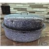 Image 3 : Vintage blue and white speckled enamelware oval roasting pan- 11" by 15" by 8"H