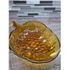 Image 2 : Vintage grape pattern amber glass fruilt bowl