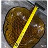 Image 4 : Vintage grape pattern amber glass fruilt bowl