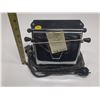 Image 1 : Antique toaster- in working order
