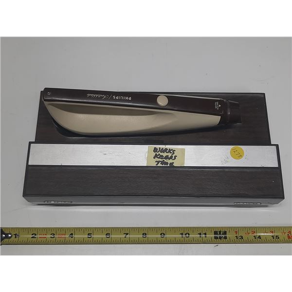 Phillips electric carving knife