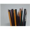 Image 3 : 13 pencils and 2 straight pen holders