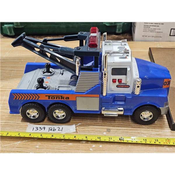 Tonka Toy Tow Truck