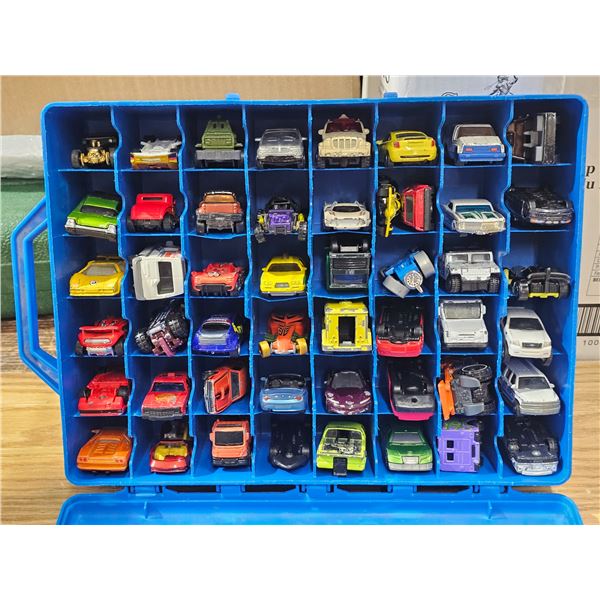 HotWheels Case w/ Toy Cars