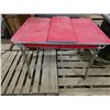 Image 2 : 1950's Arborite table with leaf - 52" by 30" by 30"H