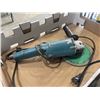 Image 4 : HITASHI 7" GRINDER AND BLACK AND DECKER CIRCULAR SAW