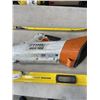 Image 2 : LEVEL & CROWBAR AND STIL ELECTRIC LEAFBLOWER