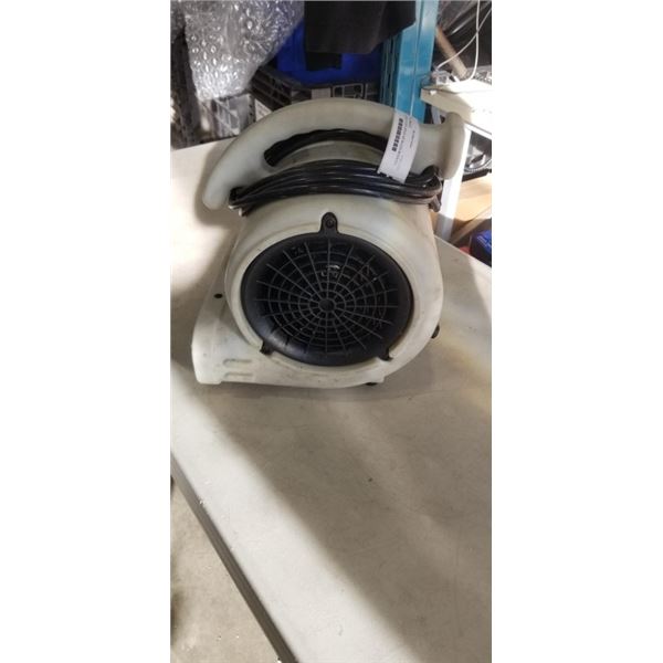 ELECTRIC FLOOR DRYER AIR MOVER WORKING