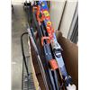 Image 3 : KIDS SKIS, GOLF CLUBS, AND MOUNT RACK