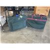 Image 1 : 2 LARGE VINTAGE SUITCASES