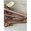 Image 2 : 4 PIPE WRENCHES. 3 ARE RIDGED. LONGEST IS 24"