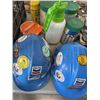 Image 3 : 2 TOTES WITH WORK GLOVES, SAFETY GEAR, HARD HATS ETC