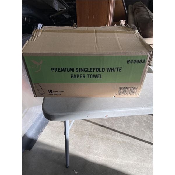 NEW CASE OF PREMIUM SINGLE FOLD WHITE PAPER TOWELS, 4000 PER CASE