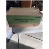 Image 1 : NEW CASE OF PREMIUM SINGLE FOLD WHITE PAPER TOWELS, 4000 PER CASE