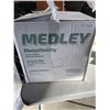 Image 2 : CASE OF MEDLEY HOSPITALITY LINEN TOUCH AIRLAID NAPKINS, 15 X 16 INCH, 1,000 PER CASE