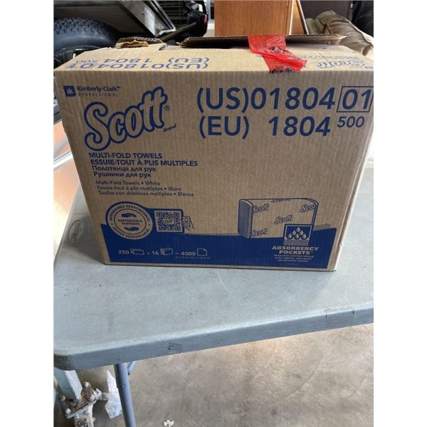 CASE OF SCOTT MULTI FOLD PAPER TOWELS, 4,000 PER CASE