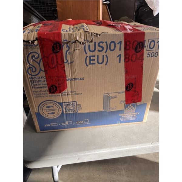 CASE OF SCOTT MULTI FOLD PAPER TOWELS, 4,000 PER CASE