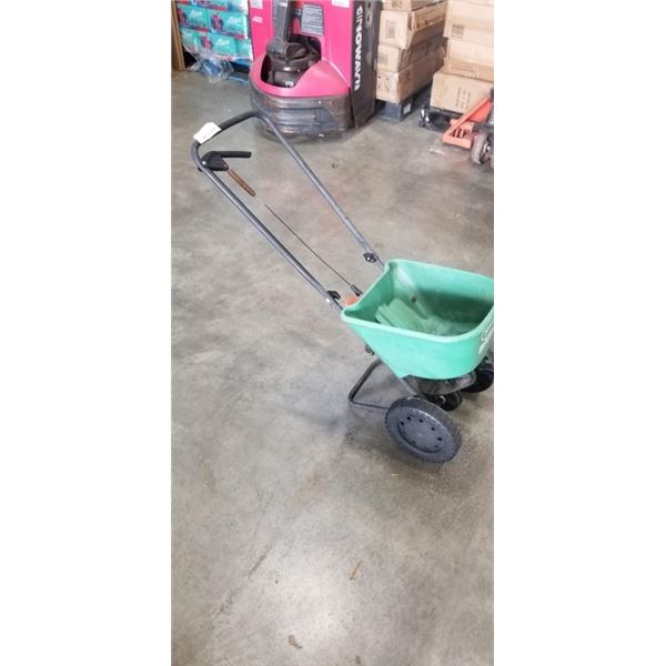 SCOTTS BASIC SEED SPREADER