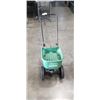 Image 2 : SCOTTS BASIC SEED SPREADER