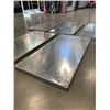 Image 3 : 5 -18 X 36 GALVANIZED SHELVES