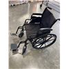 Image 3 : DRIVE FOLDING WHEELCHAIR