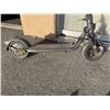 Image 4 : SEGWAY NINEBOT ELECTRIC SCOOTER