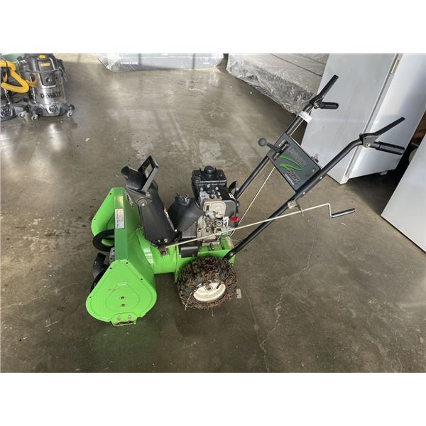 LAWNBOY 522R 5.0HP SNOW BLOWER W/ CHAINS ON TIRES - WORKING