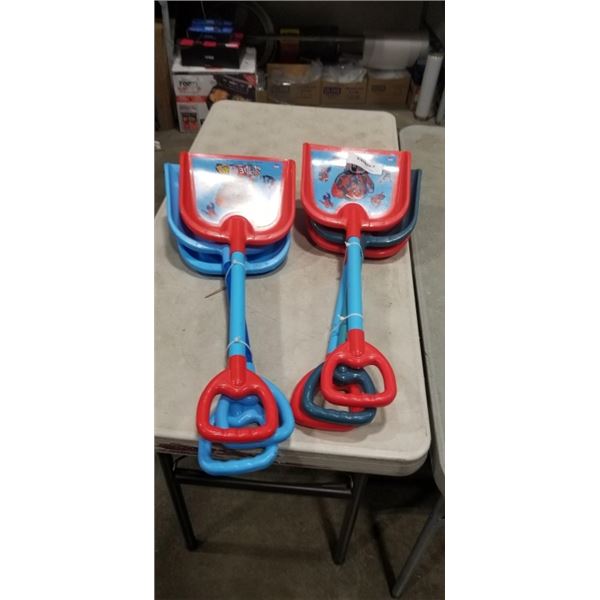 6 KIDS SNOW SHOVELS