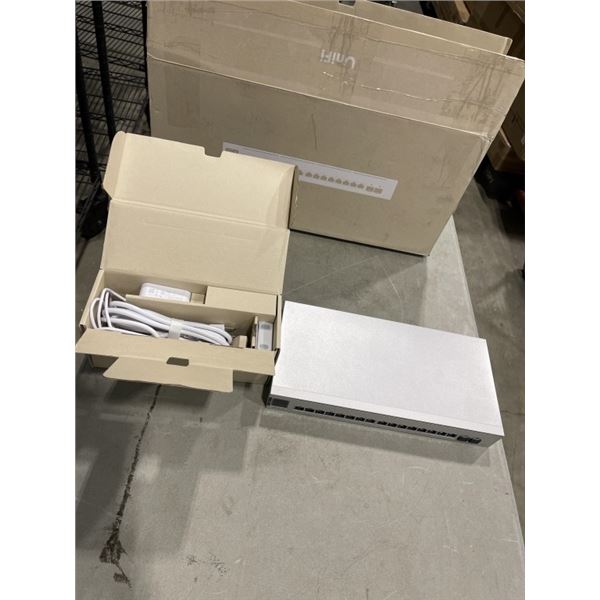 UBIQUITLI NETWORKS PRO MAX 16 NETWORK SWITCH