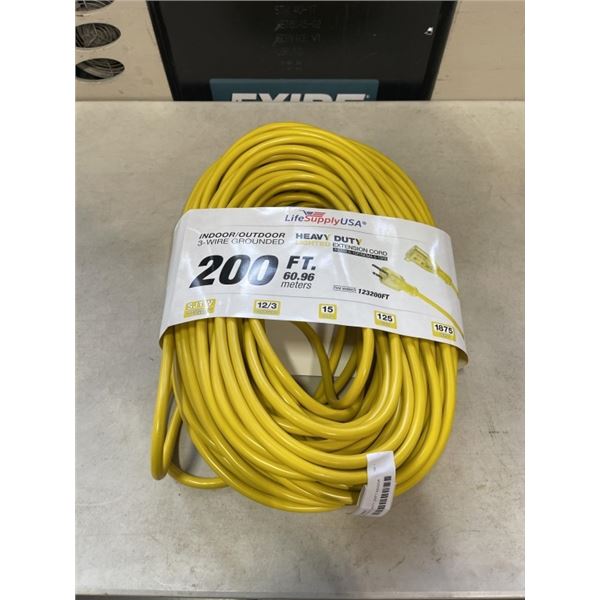 AS NEW HEAVY DUTY 200FT INDOOR OUTDOOR 3 WIRE GROUNDED ELECTRICAL CORD, YELLOW 12AWG