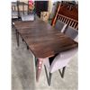 Image 2 : WOOD DINGING TABLE W/ 6 GREY DINING CHAIRS