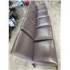 Image 5 : WOOD DINGING TABLE W/ 6 GREY DINING CHAIRS