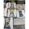 Image 3 : 25 VINTAGE AND COLLECTIBLE COLLECTOR PLATES IN ORIGINAL BOXES